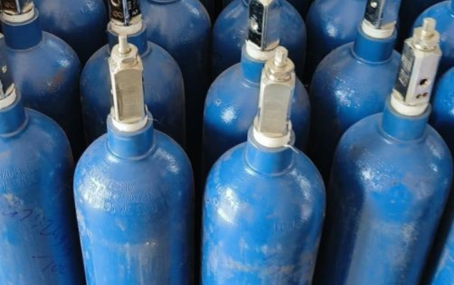nitrous oxide gas cylinder